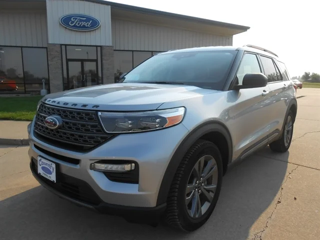 2021 Ford Explorer XLT 4WD's photo
