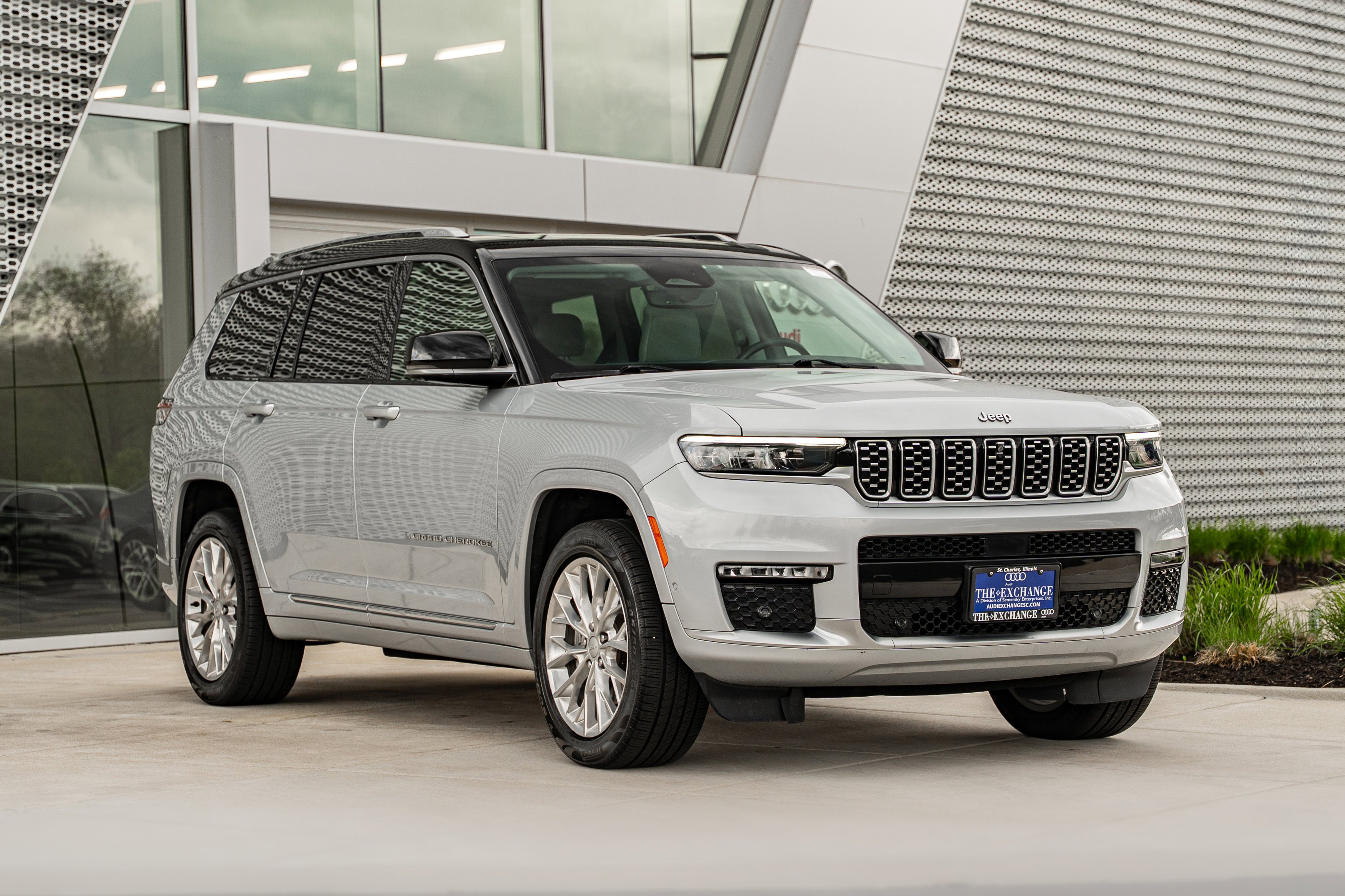 2021 Jeep Grand Cherokee L Summit's photo