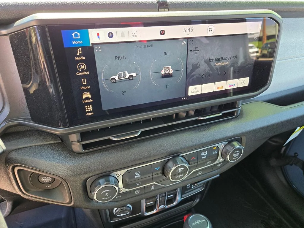 Used 2025 Gray Jeep Sport S image 27