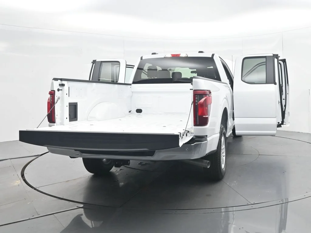 New 2026 Oxford White Ford XL image 53