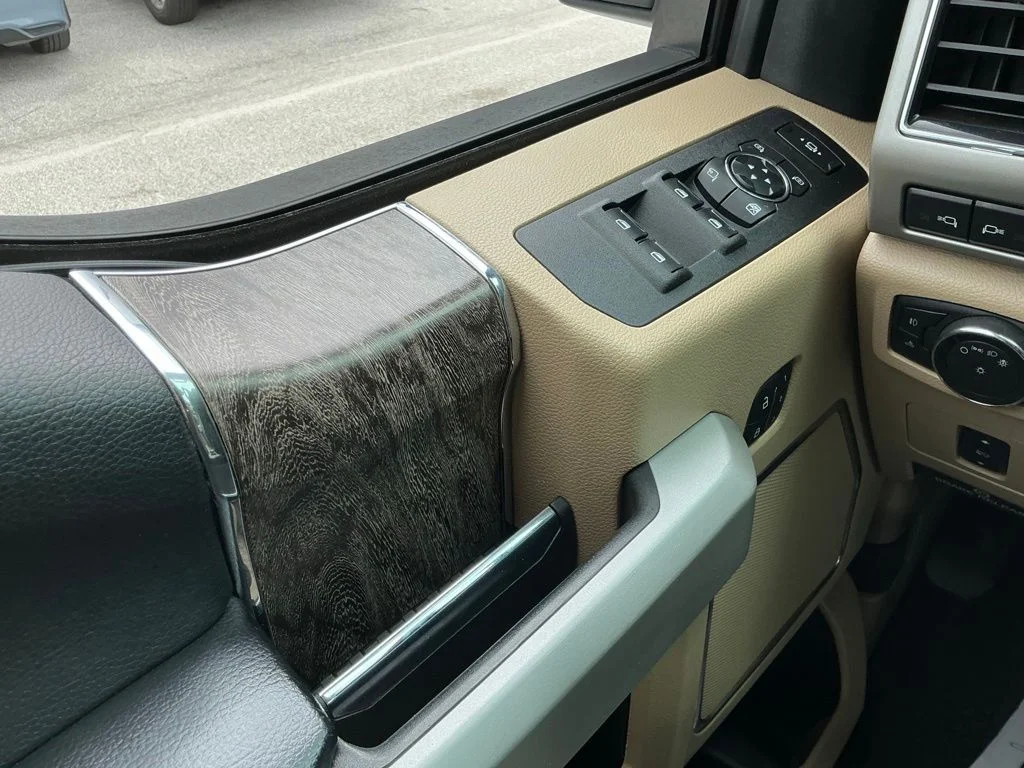 Used 2019 White Ford Lariat image 60