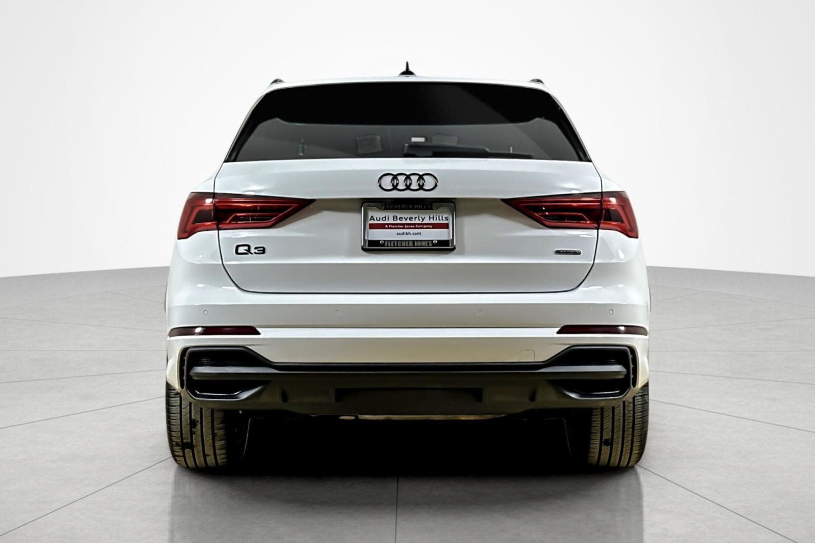 Used 2023 Ibis White Audi S line Premium 45 TFSI quattro image 4