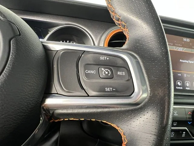 Used 2023 White Jeep Mojave image 37