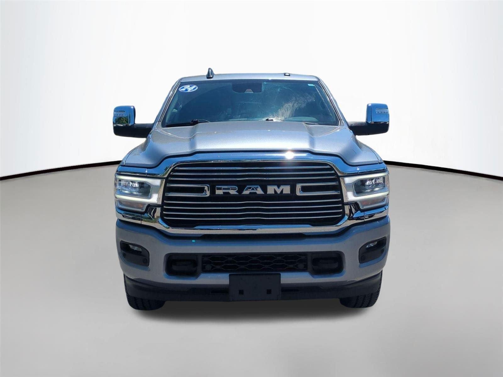 Used 2024 Billet Silver Metallic Clearcoat Ram Laramie image 8