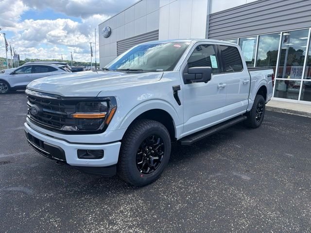 New 2026 White Ford XLT image 8