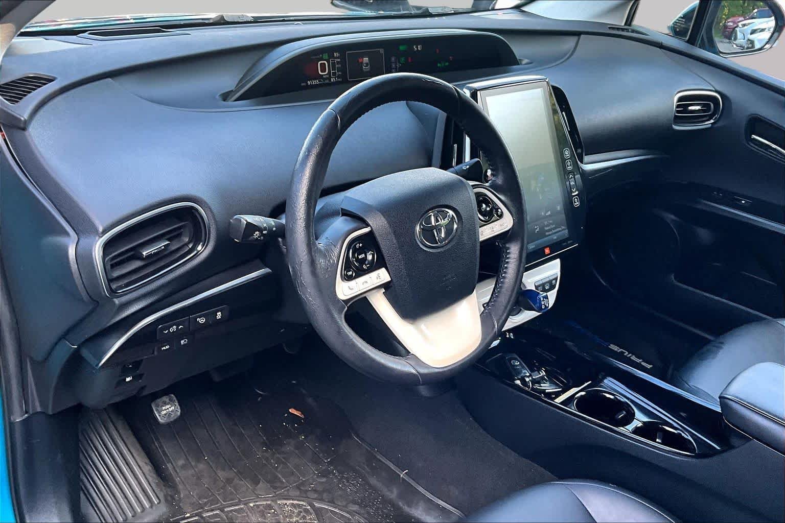 Certified Used 2017 Blue Magnetism Toyota Advanced image 16