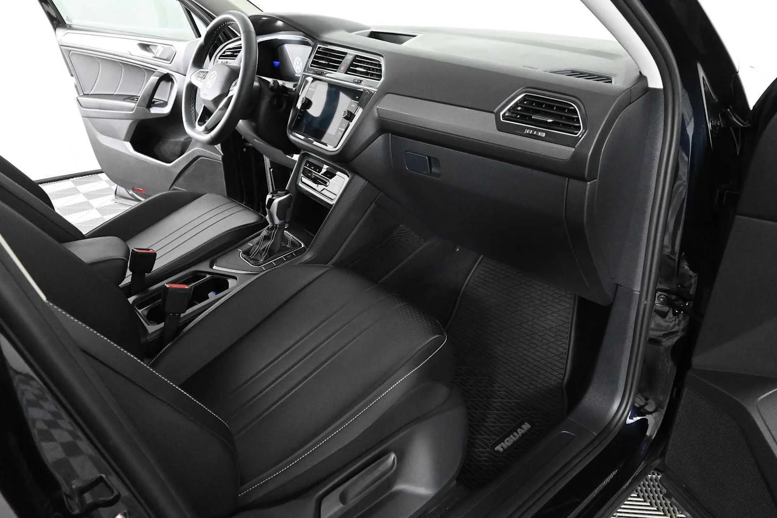 Certified Used 2023 Deep Black Pearl Volkswagen SE image 8