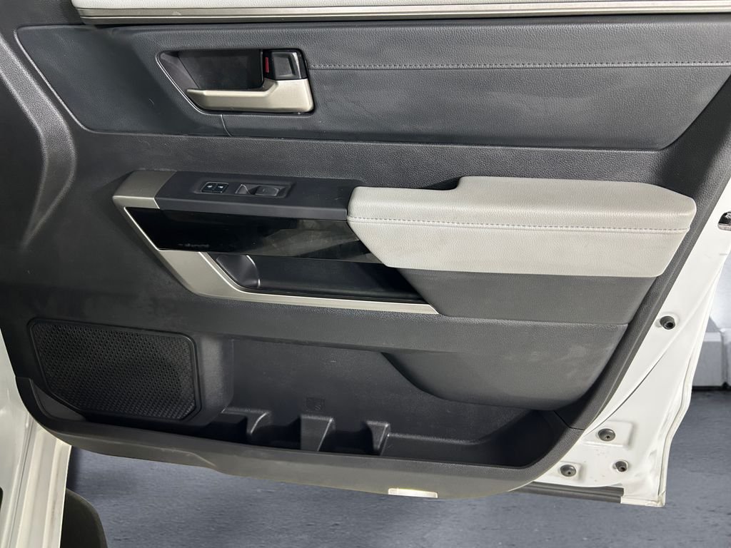 2023 Toyota Tundra Limited - Photo 15