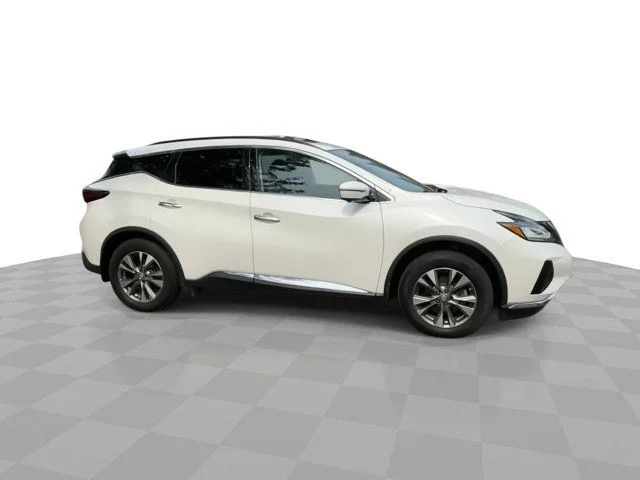 Certified Used 2020 White Nissan SV image 9