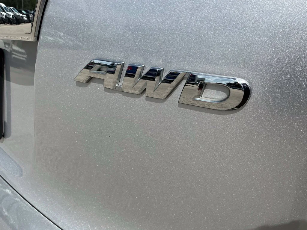 Used 2015 Silver Honda EX image 17
