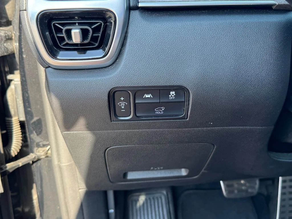Used 2021 Black Kia SX Prestige X-Line image 25