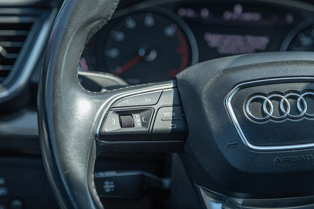 Used 2020  Audi 45 Premium image 28
