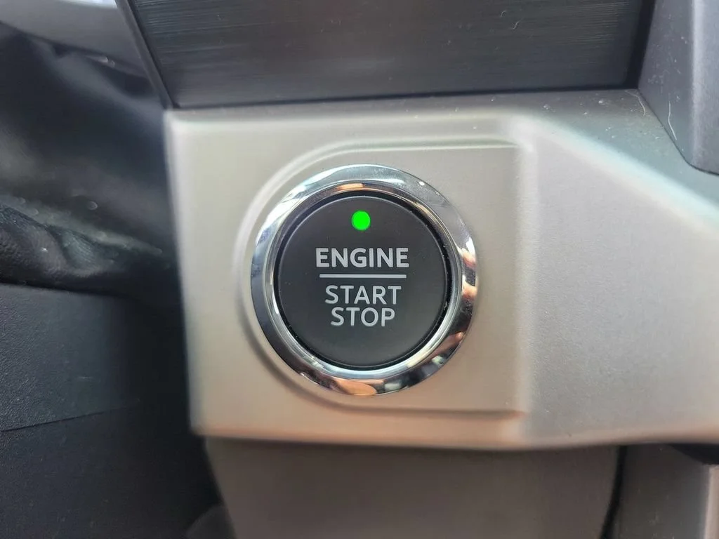 Used 2021 Gray Ford XLT image 17