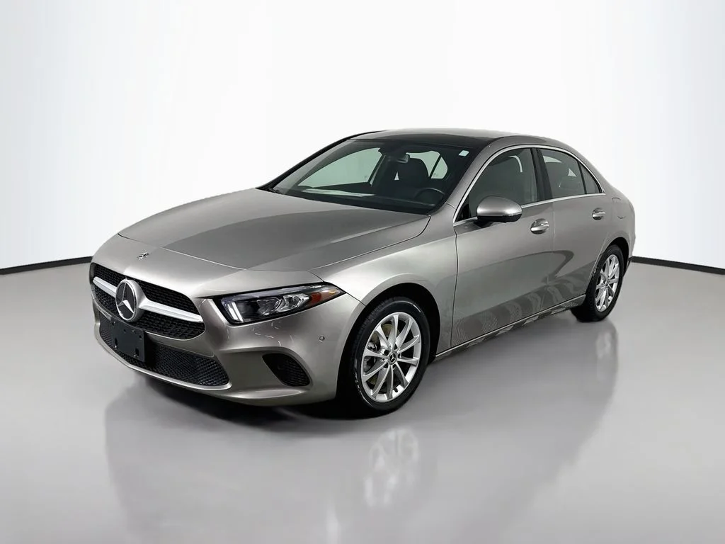 Used 2019  Mercedes-Benz A 220 image 1