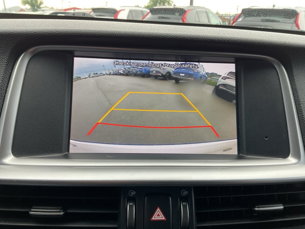 Used 2020 Snow White Pearl Kia LX image 18