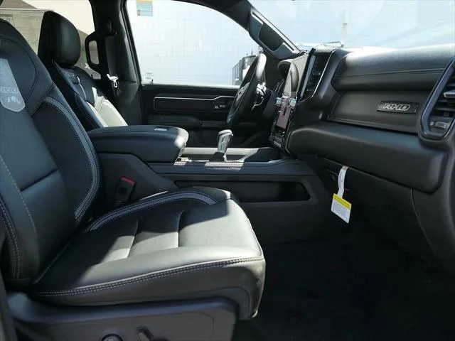 New 2026 Diamond Black Crystal Pearl-Coat Exterior Paint RAM RHO image 25