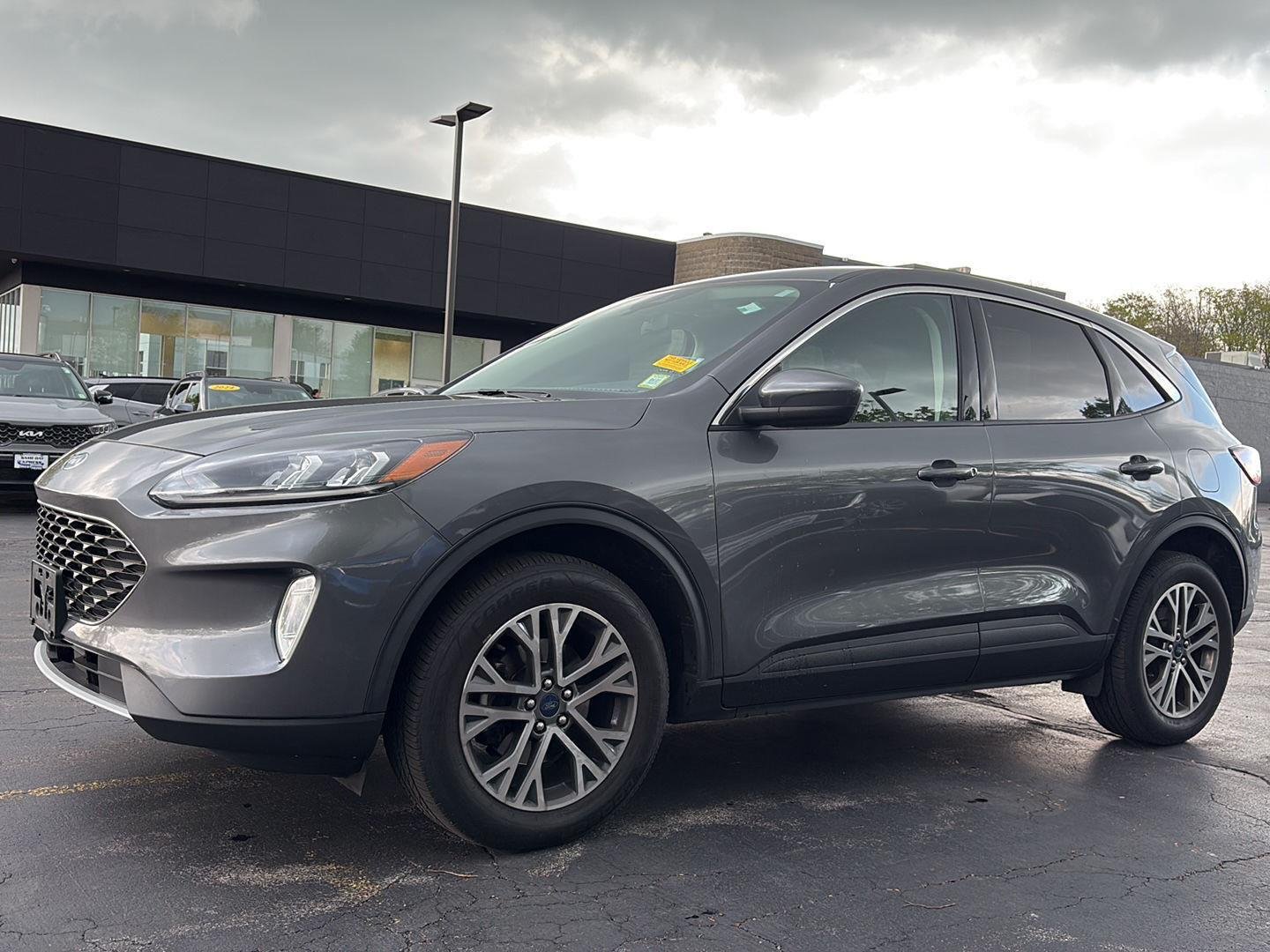 Used 2022 Carbonized Gray Ford SEL image 10