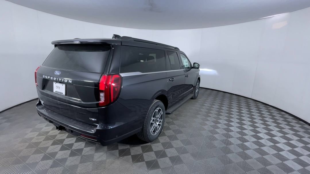 New 2025 Dark Matter Gray Metallic Ford Active image 8