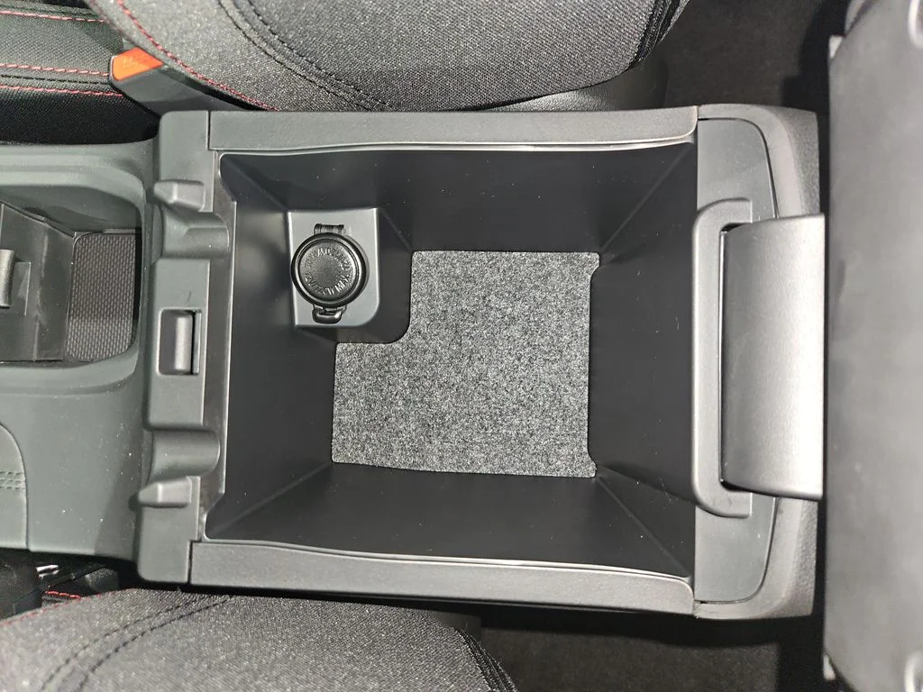 New 2026 ICE SILVER METALLIC Subaru Premium image 25