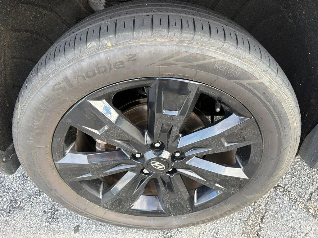 Used 2025 White Hyundai XRT image 17
