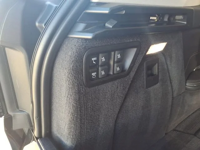 Used 2025 Black BMW xDrive40i image 15