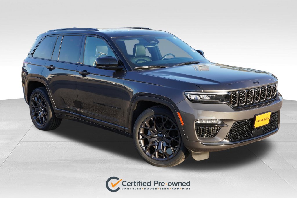 Certified Used 2025 Gray Jeep Summit image 1