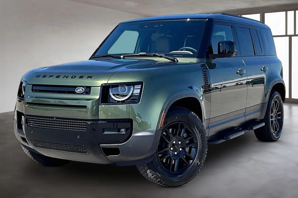 2026 Land Rover Defender 110 S P300's photo