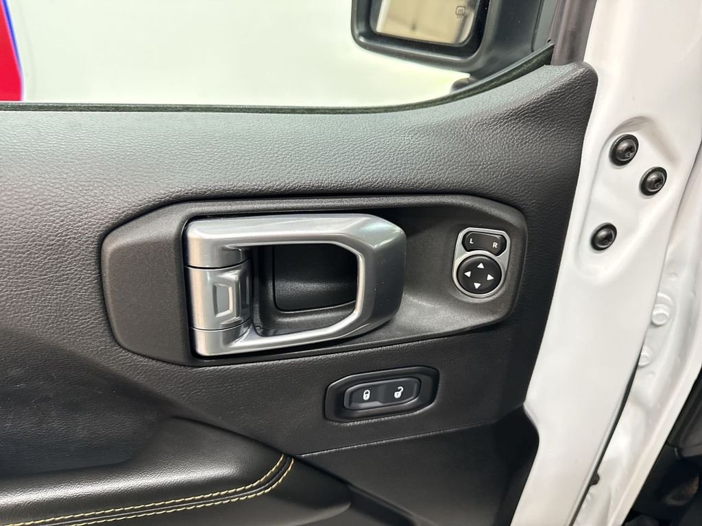 Used 2024 Bright White Clearcoat Jeep Sahara image 16