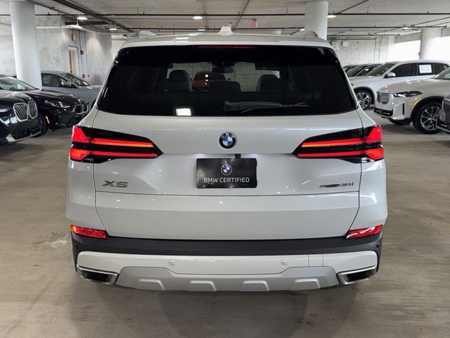 Certified Used 2024 Not Available BMW sDrive40i image 7