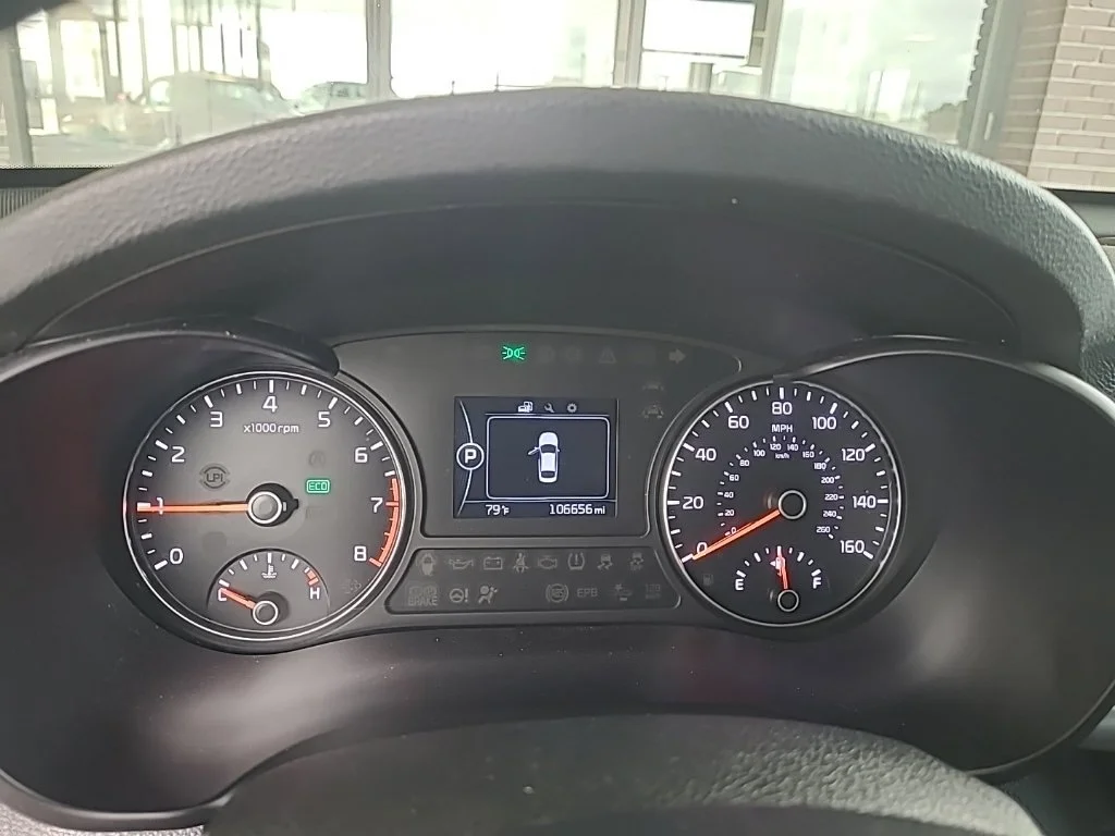 Used 2017 Silver Kia LX image 13