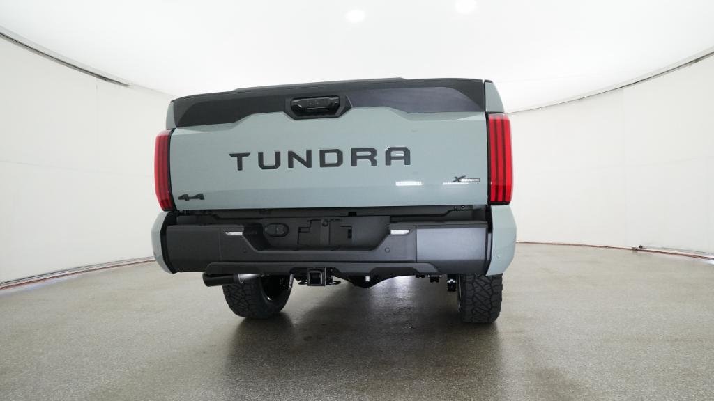 New 2026 Lunar Rock Toyota SR5 image 41