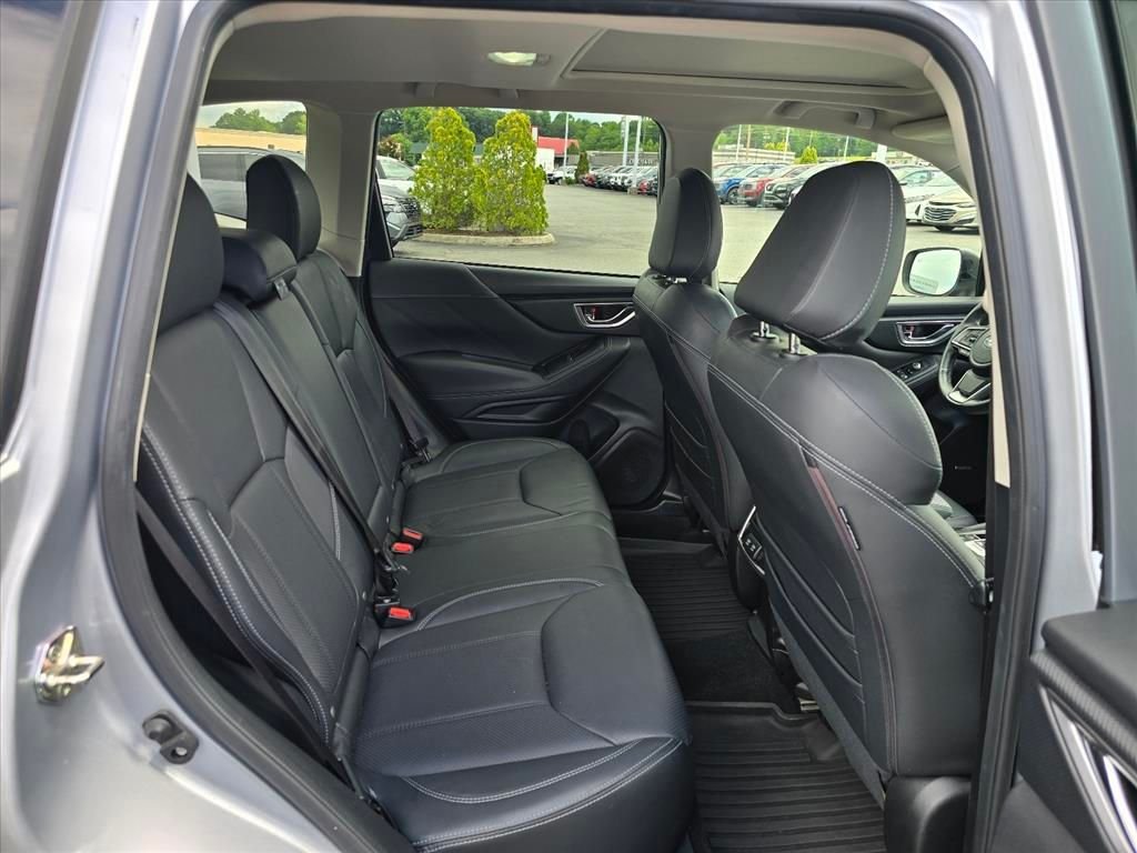 Used 2019 Silver Subaru Limited image 14