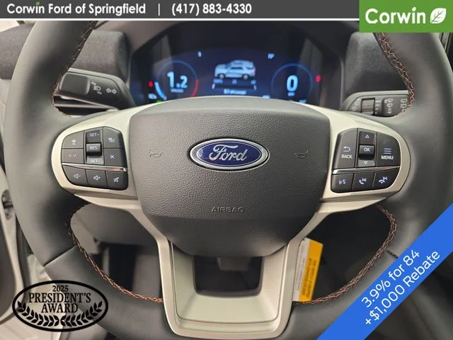 New 2026 Star White Metallic Tri-Coat Ford Active image 33