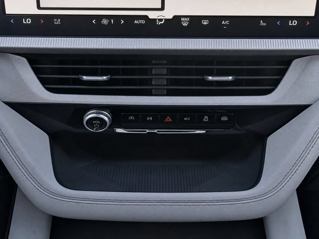 New 2026 Star White Metallic Tri-Coat Ford Active image 9