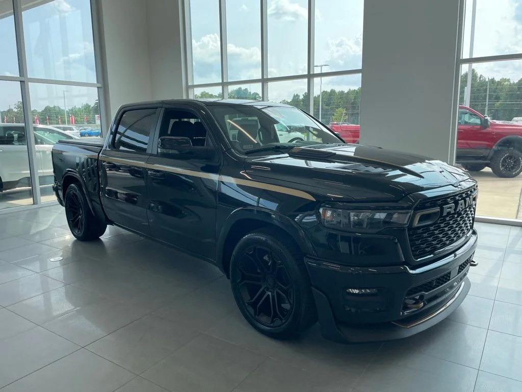 New 2026 Diamond Black Crystal Pearl-Coat Exterior Paint RAM DC 650 image 2