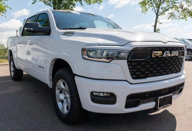 New 2026 Bright White Clear-Coat Exterior Paint RAM Big Horn/Lone Star image 4