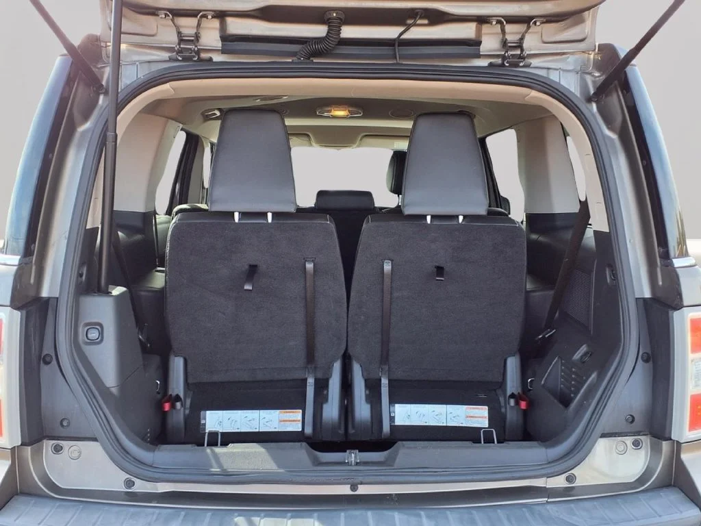 Used 2012 Gray Ford Limited image 9