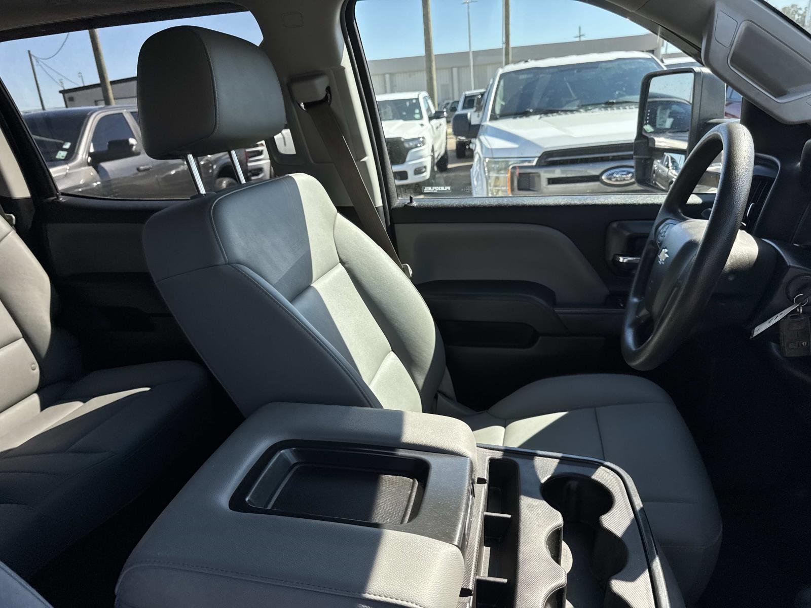 Used 2016 Summit White Chevrolet Work Truck image 10