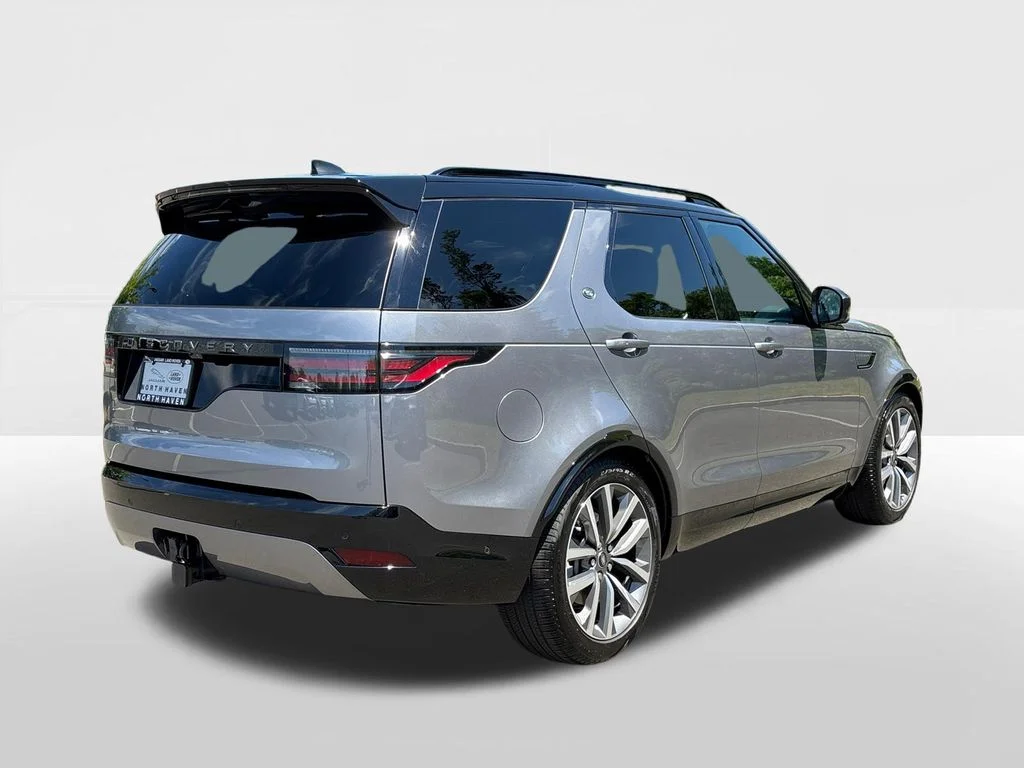 Certified Used 2025 Gray Land Rover Dynamic SE image 4