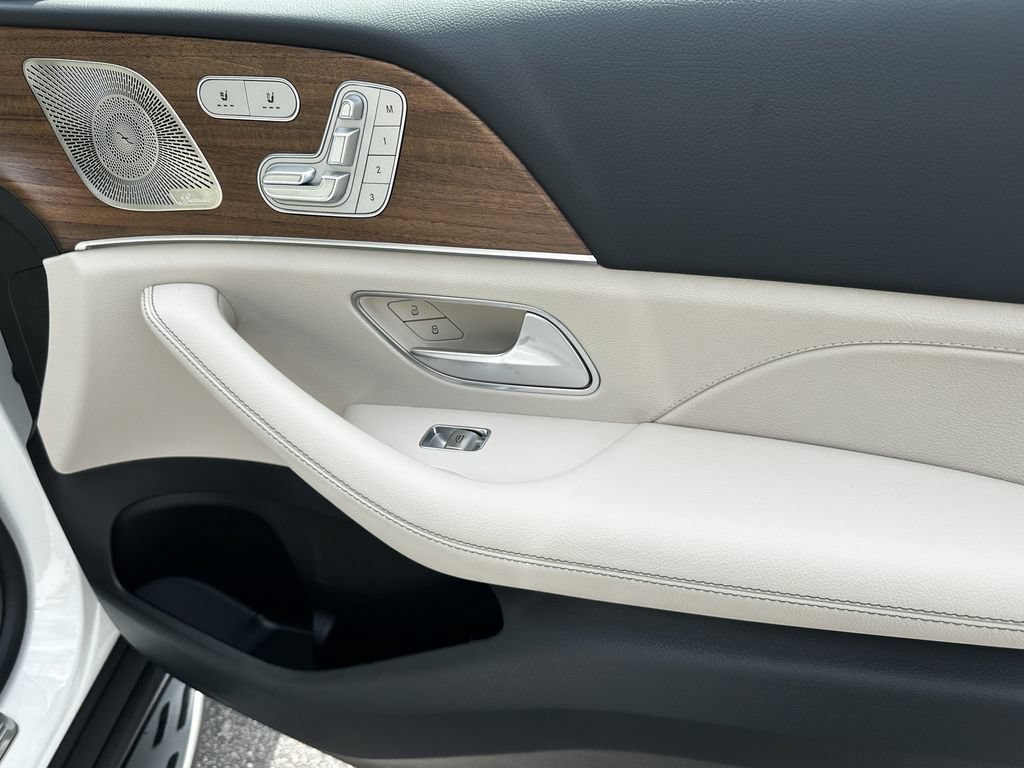 New 2026 Polar White Mercedes-Benz GLS 450 image 55