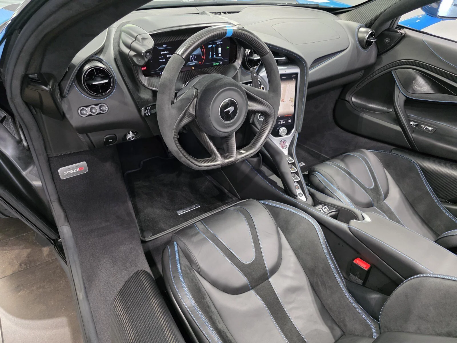 Used 2024 MSO Mexico Blue McLaren Spider image 7