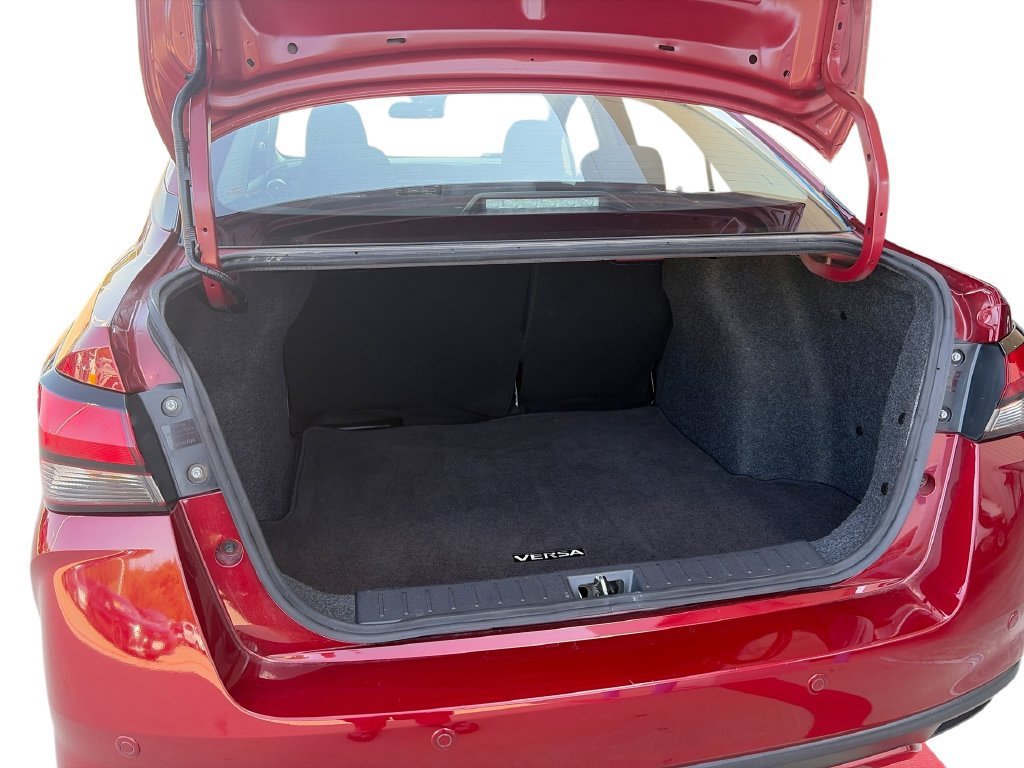 2025 Nissan Versa Sedan SV - Photo 27