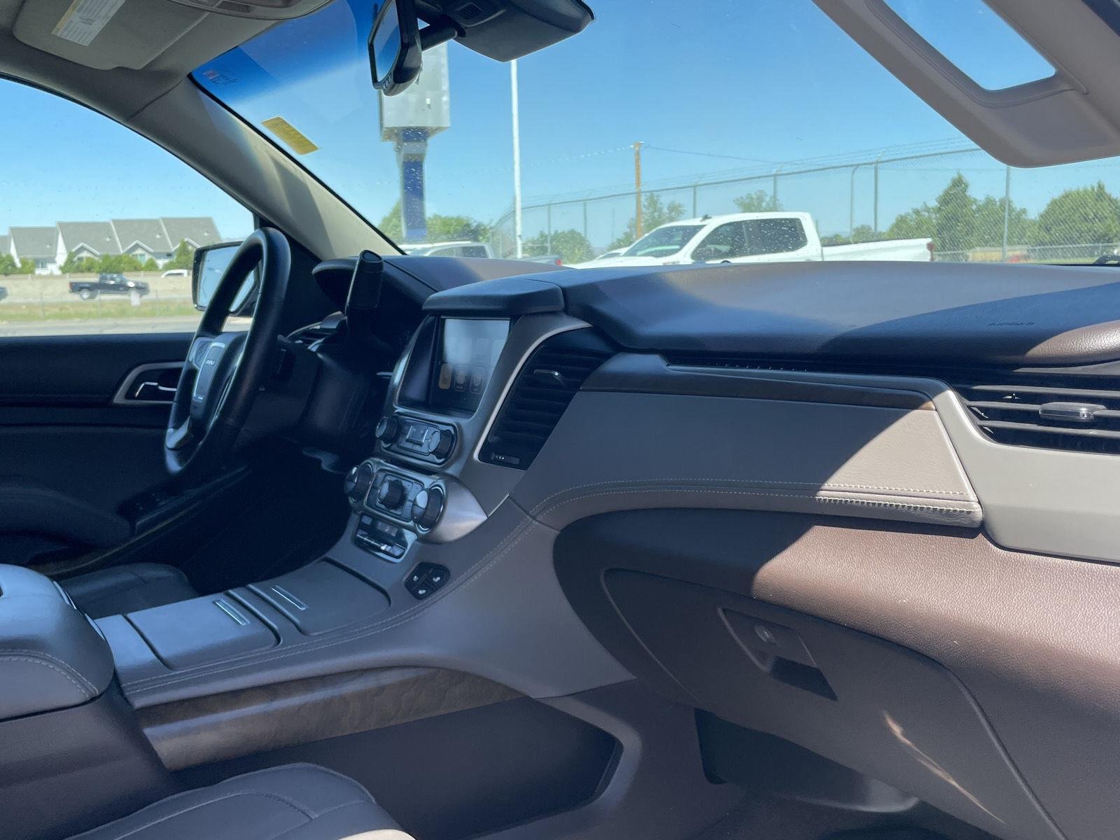 2018 GMC Yukon Denali - Photo 39