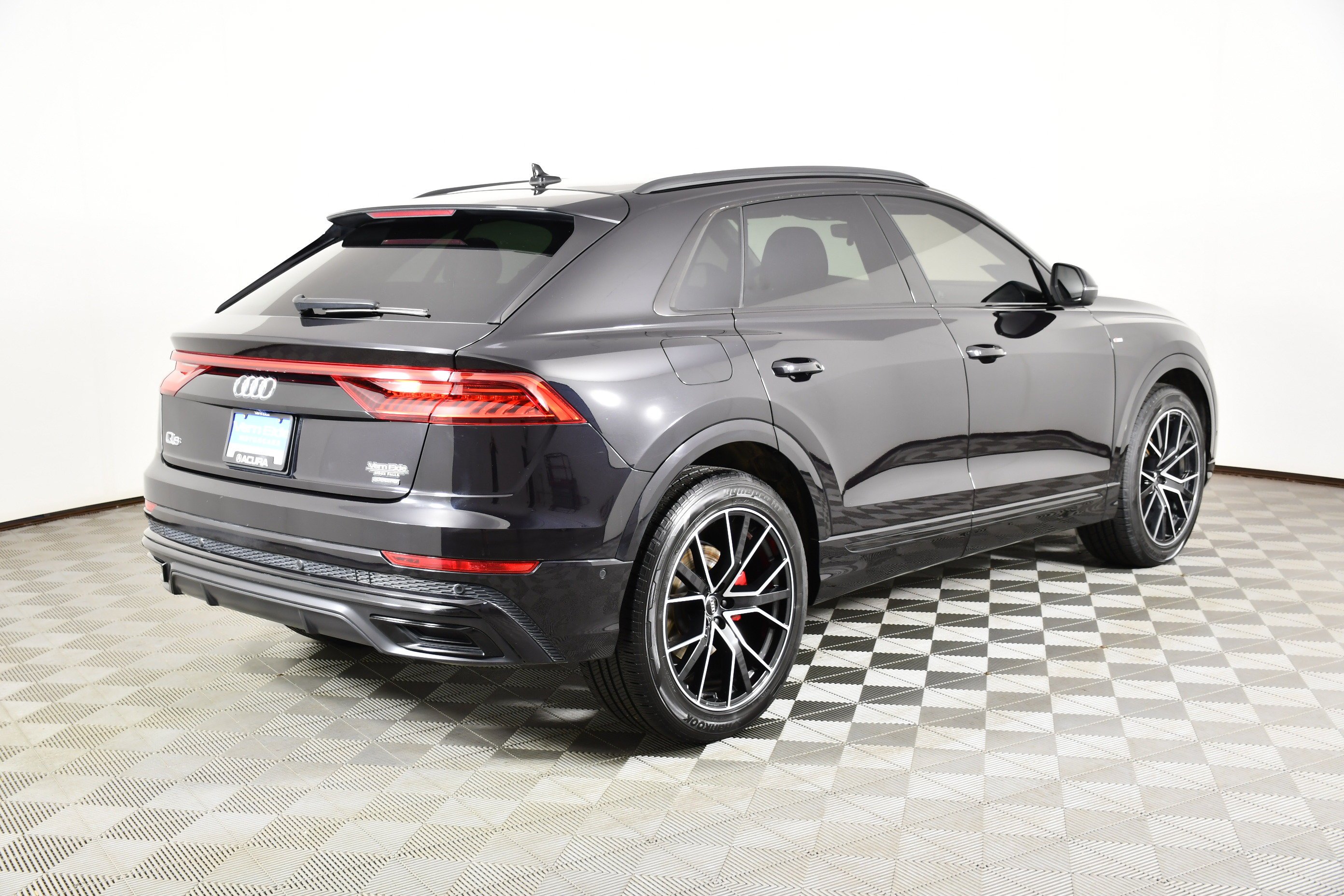 Used 2020 Orca Black Metallic Audi Premium Plus image 6