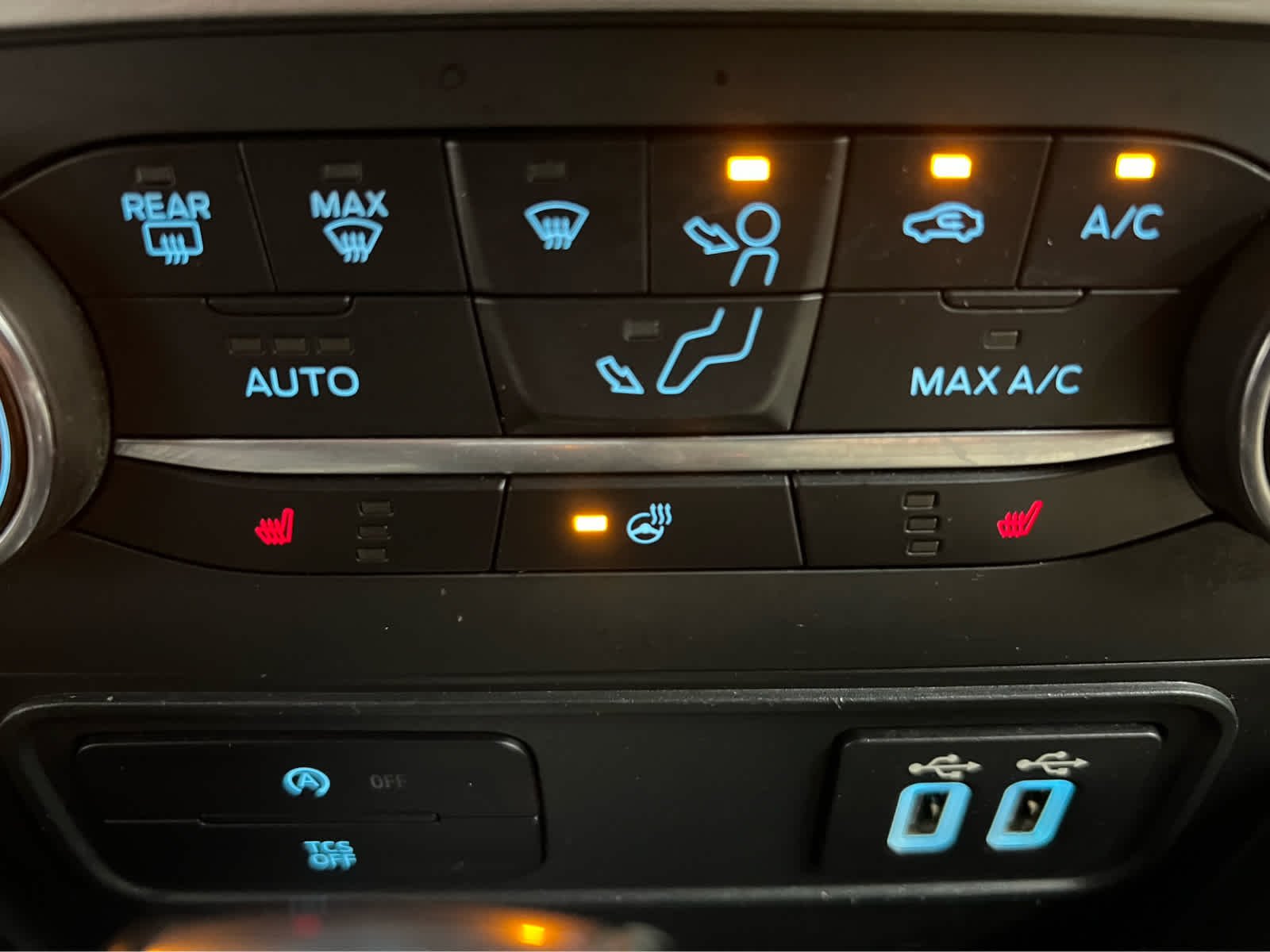 Used 2021 Shadow Black Ford Titanium image 5