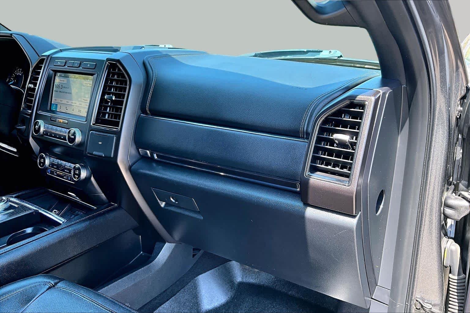 Used 2019 Magnetic Ford Limited image 19