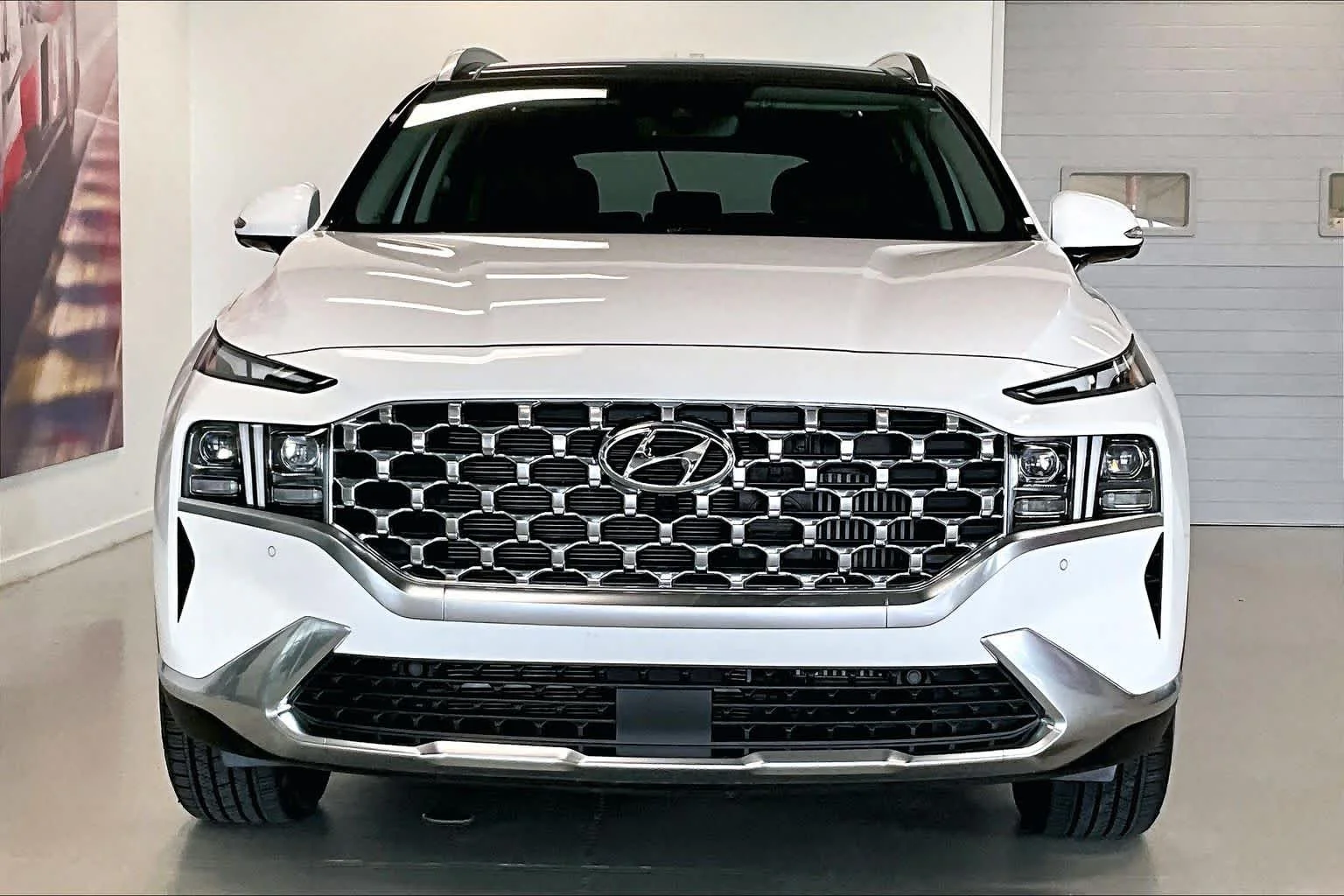 Used 2023 Serenity White Pearl Hyundai Limited image 6
