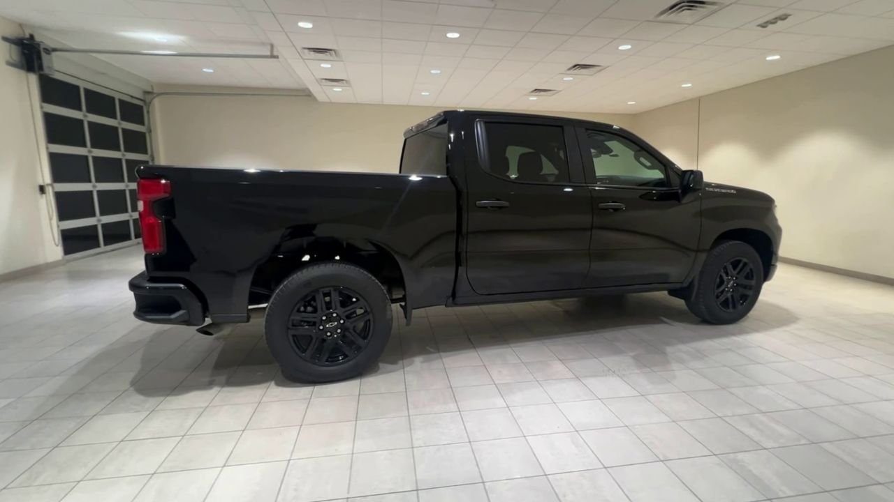2025 Chevrolet Silverado 1500 Custom - Photo 31