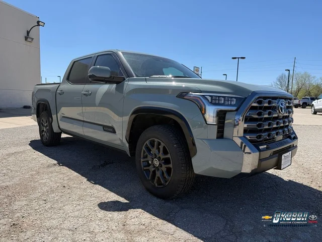 2024 Toyota Tundra Hybrid Platinum
