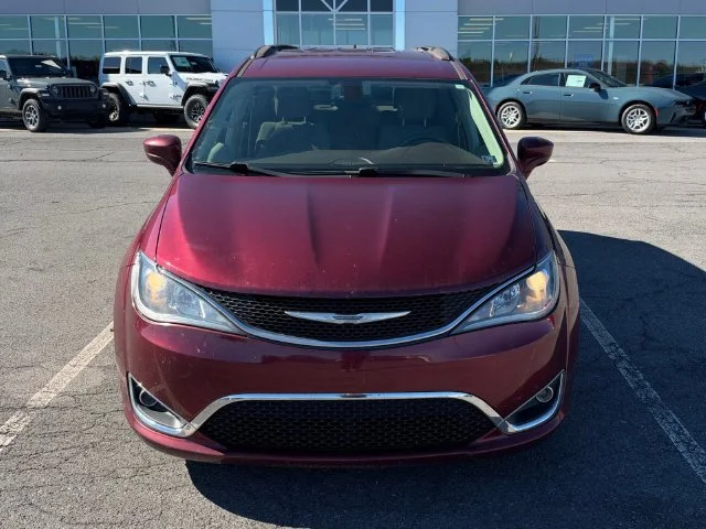 Used 2018 Red Chrysler Touring Plus image 3